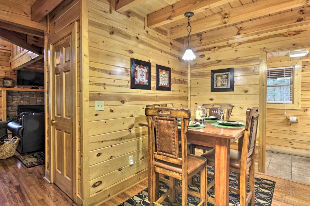 Cabin With Hot Tub About 2 Mi To Island In Pigeon Forge! Exterior foto